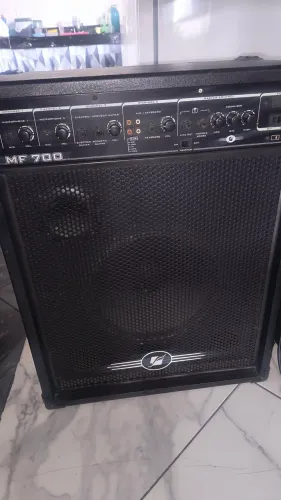 Vendo ou TROCO por Cajon Elétrico ou Cubo guitarra 