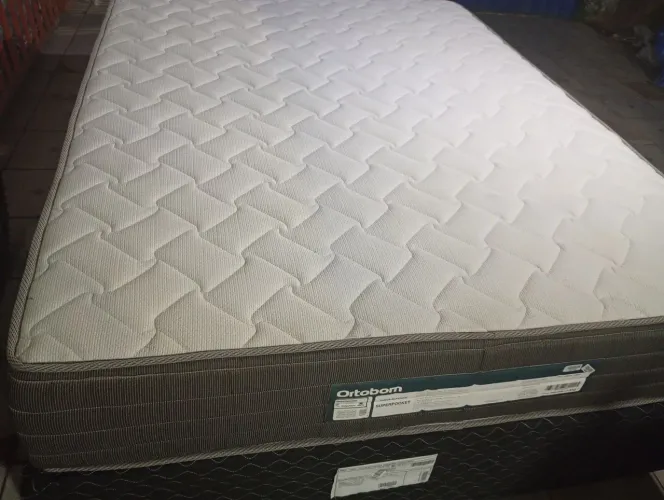 Cama box casal Nova