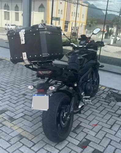 MOTO TRACER 900GT 