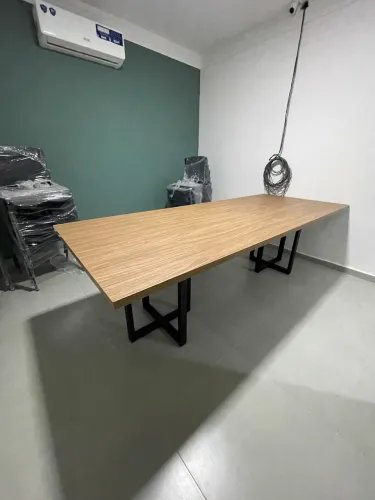 Mesa de reunião industrial- Sob medida