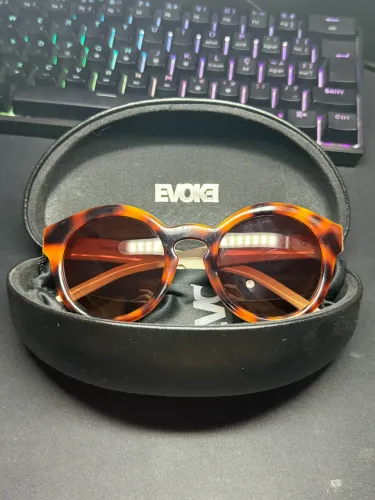 Òculos evoke tartaruga feminino