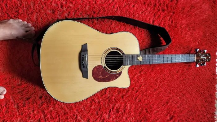 Vendo violão novo