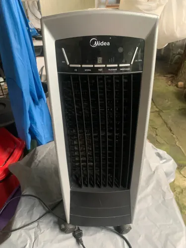 Climatizador midea com controle remoto