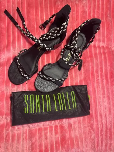 Sandália Santa lolla