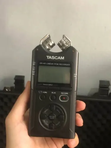 TASCAM DR-40 Gravador Profissional de Áudio - Excelente Estado
