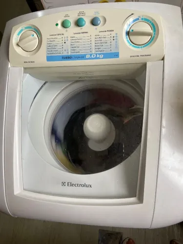 Lava roupa Electrolux 8 quilos turbo limpeza