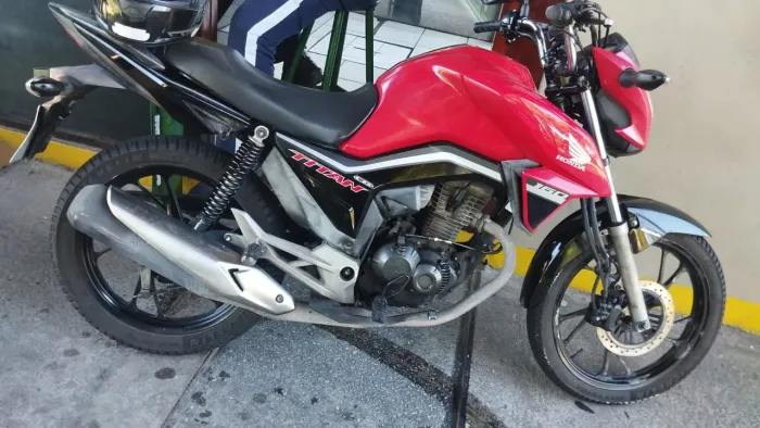 Vendo Moto CG 2021