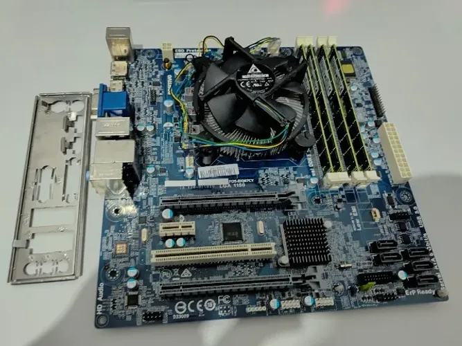 Kit Core i7 4790 + 32GB RAM + Placa Q87 + Cooler + Espelho