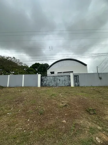 Alugo galpão