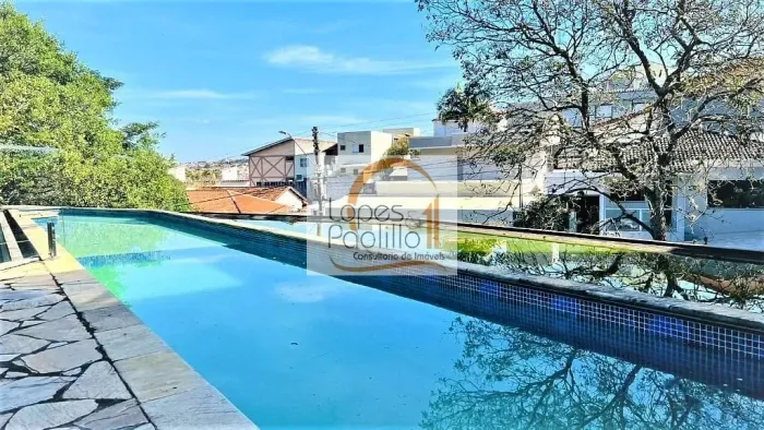 LINDA CASA COM PISCINA À VENDA NA VILA JUNQUEIRA EM ATIBAIA!!