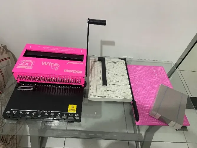 Encardenadora, guilhotina, base de corte, papel Paraná