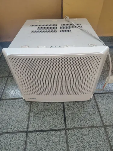Vende se ar condicionado de janela 7.500btus Consul 
