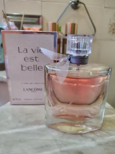 Perfume Vie Est Belle Eau de Parfum