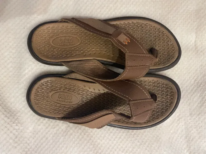 Chinelo couro Klin - TAM. 30/31