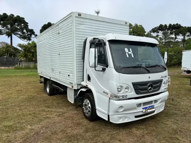 mercedes-benz mb acello 815 ano 2014 com bau 5.40m
