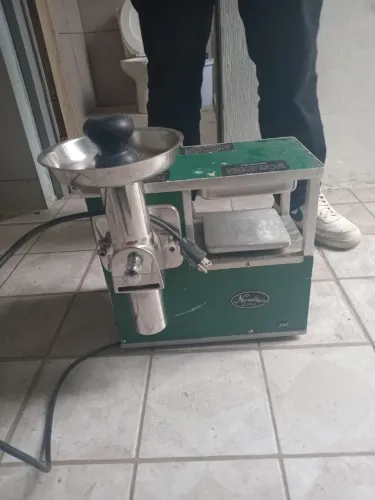 Prensa hidráulica a frios