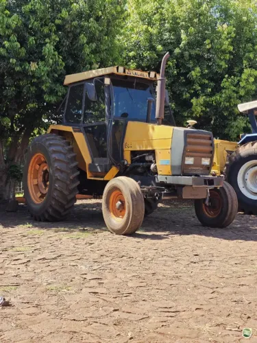Trator Valmet 885 parcelado