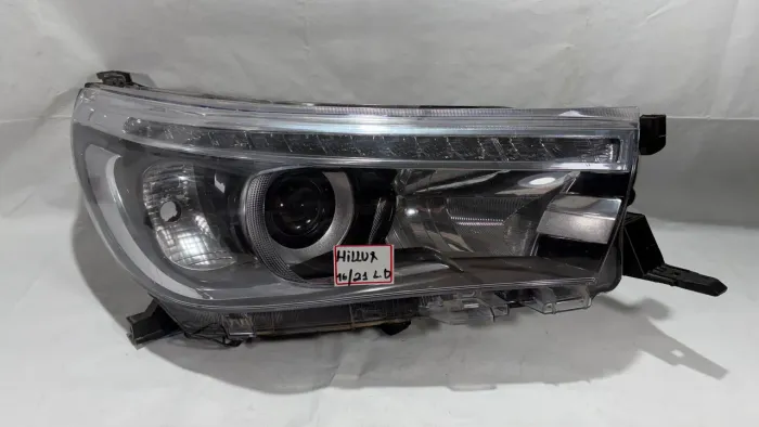 Farol Hilux srx 2016/2020 lado direito 