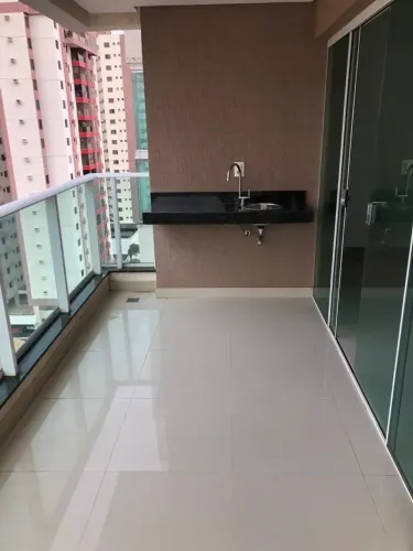 Apartamento para venda possui 140 metros quadrados com 3 quartos em Jardim Goiás