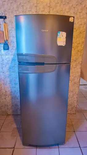 Geladeira Frost Free 340 Litros Semi nova