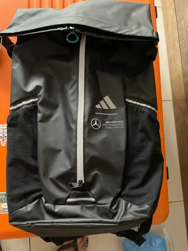 Mochila Adidas F1 Petronas Mercedes, original, nova