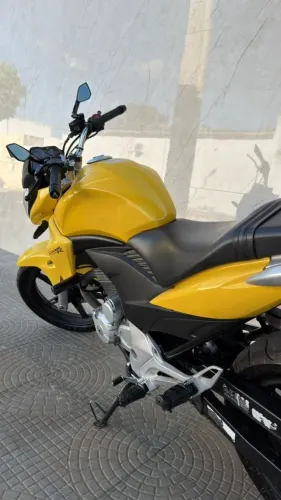 MOTO HONDA CB 300R FLEX 2013 AMARELA