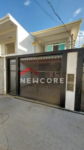 Casa em Avenida das Acácias - Masterville - Sarzedo/MG