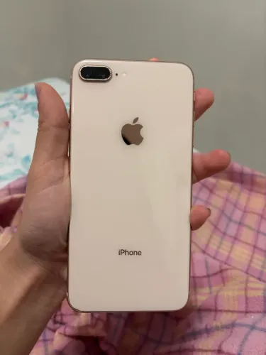 iPhone 8 Plus