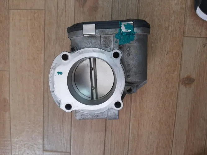 Tbi Corpo Borboleta Sorento