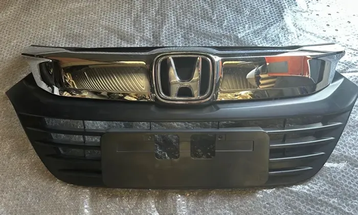 Grade preta e cromada Honda Hrv 19/20/21
