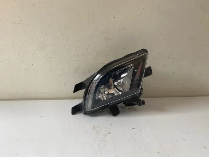 Farol de milha direito Jetta 2015/2016/2017/2018