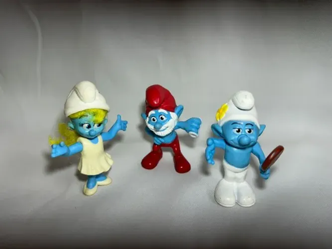 3 Bonecos MC Donalds  Smurfs usado