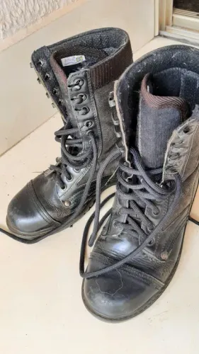 Coturno militar número 35 unissex 