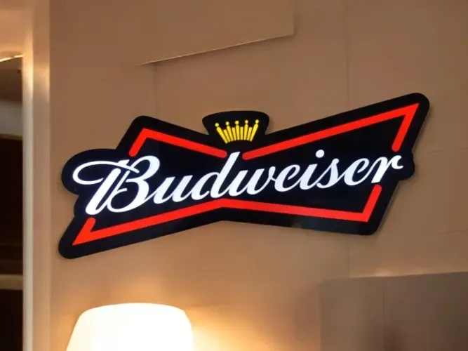 Budweiser Letreiro Painel Led 75 X 30 Em Acrilico 1ano De Garantia