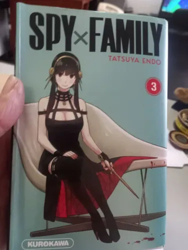MANGA SPY X FAMILY 3