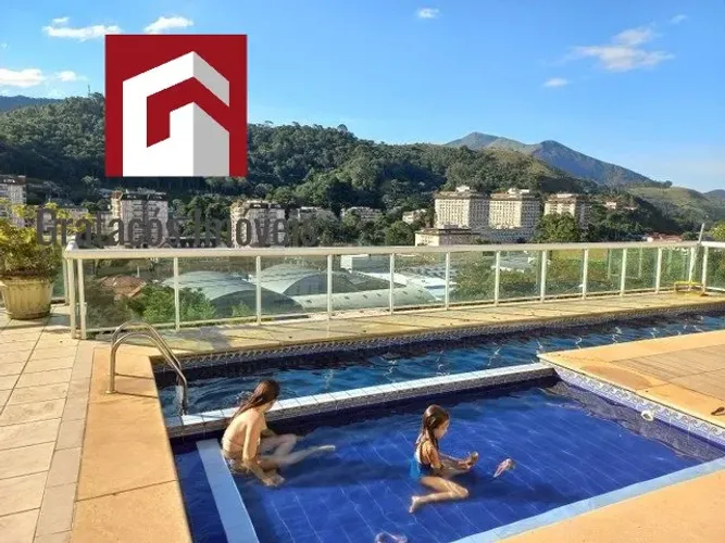 CASA EM CONDOMÍNIO