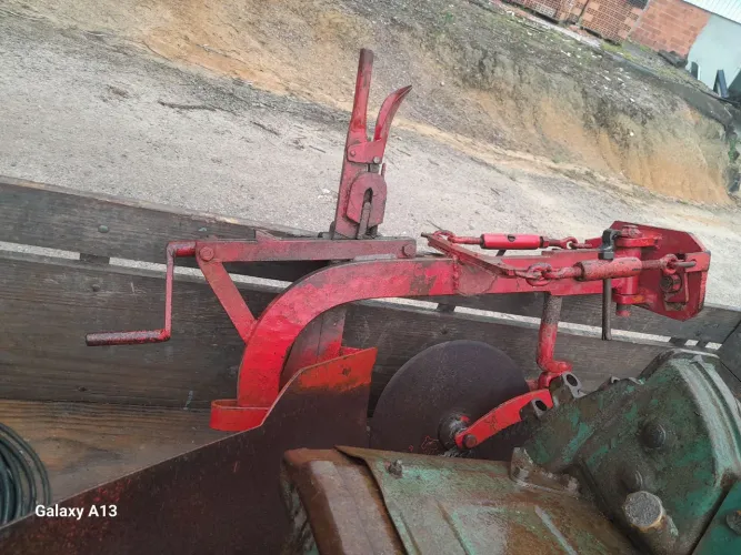 Micro trator yanmar tc11 ano 1986 conhecido como tobata