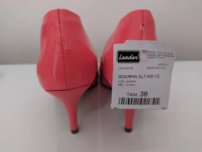 Sapato Scarpin Via Marte Rosa Novo com Etiqueta Scarpin 38 ! 3 defeitinhos imperceptíveis