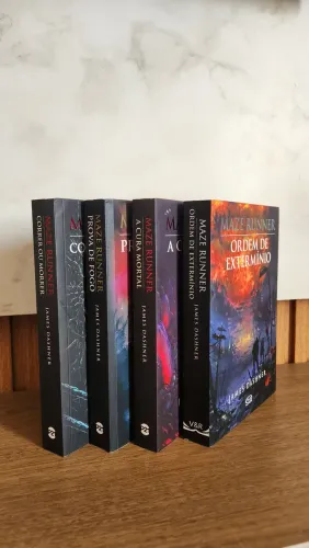Livros Maze Runner. Coleção com 4 livros. Ótimo estado.