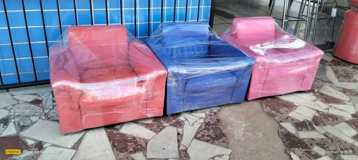 Sofá infantil disponível pronta entrega