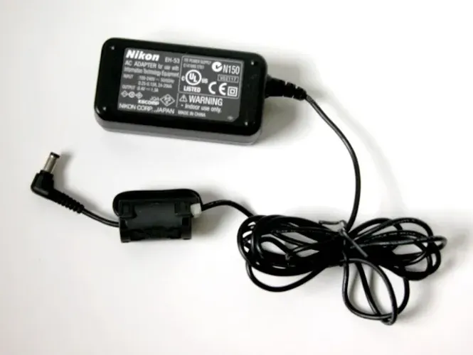 Nikon - Adaptador + Cabo Transferência de Dados para Câmera