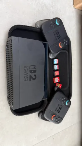 Nintendo Switch 2 + 4 joycons - Seminovo