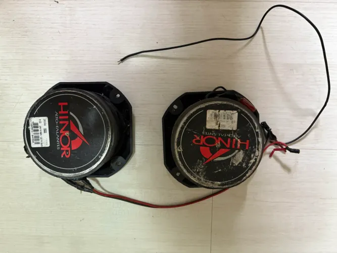? Anúncio para OLX - Par de Tweeters Hinor - R$ 350