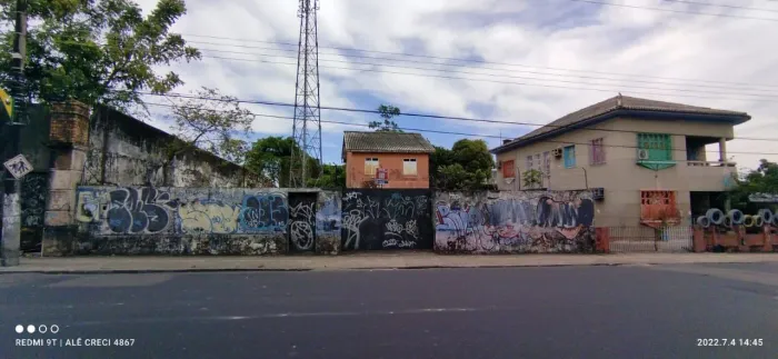 //Alugo espaço com 700 m2