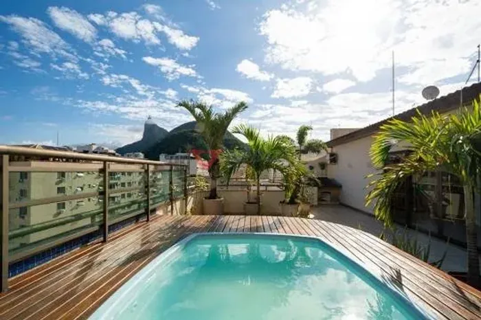 Cobertura à venda em Botafogo: 240m², 4 quartos, 2 vagas