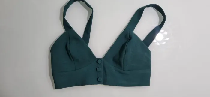 Top Verde Musgo, NUNCA USADO.