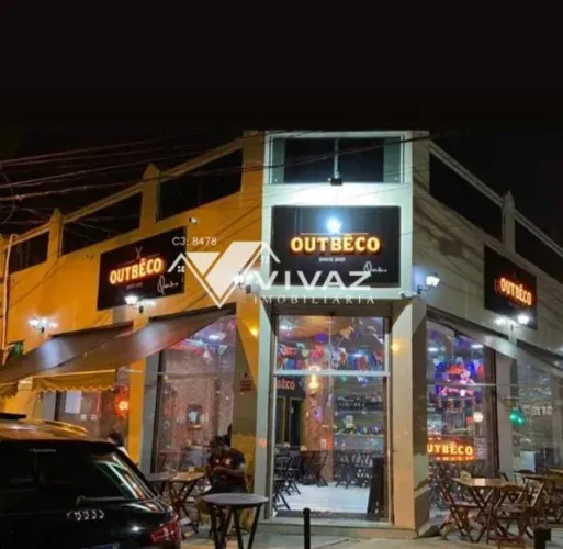 04 Lojas Comerciais com Terraço em na Praça de Quintino