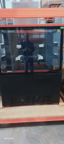 Expositor Gelado Vertical para Comercialização