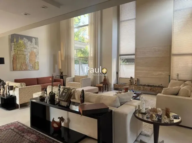 Sobrado à venda em Campinas, Vila Hollândia, com 5 suítes, com 590 m², Condominio Residenc