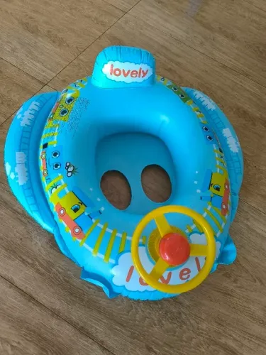 Boia de Piscina Infantil com Volante - Divertida e Segura!